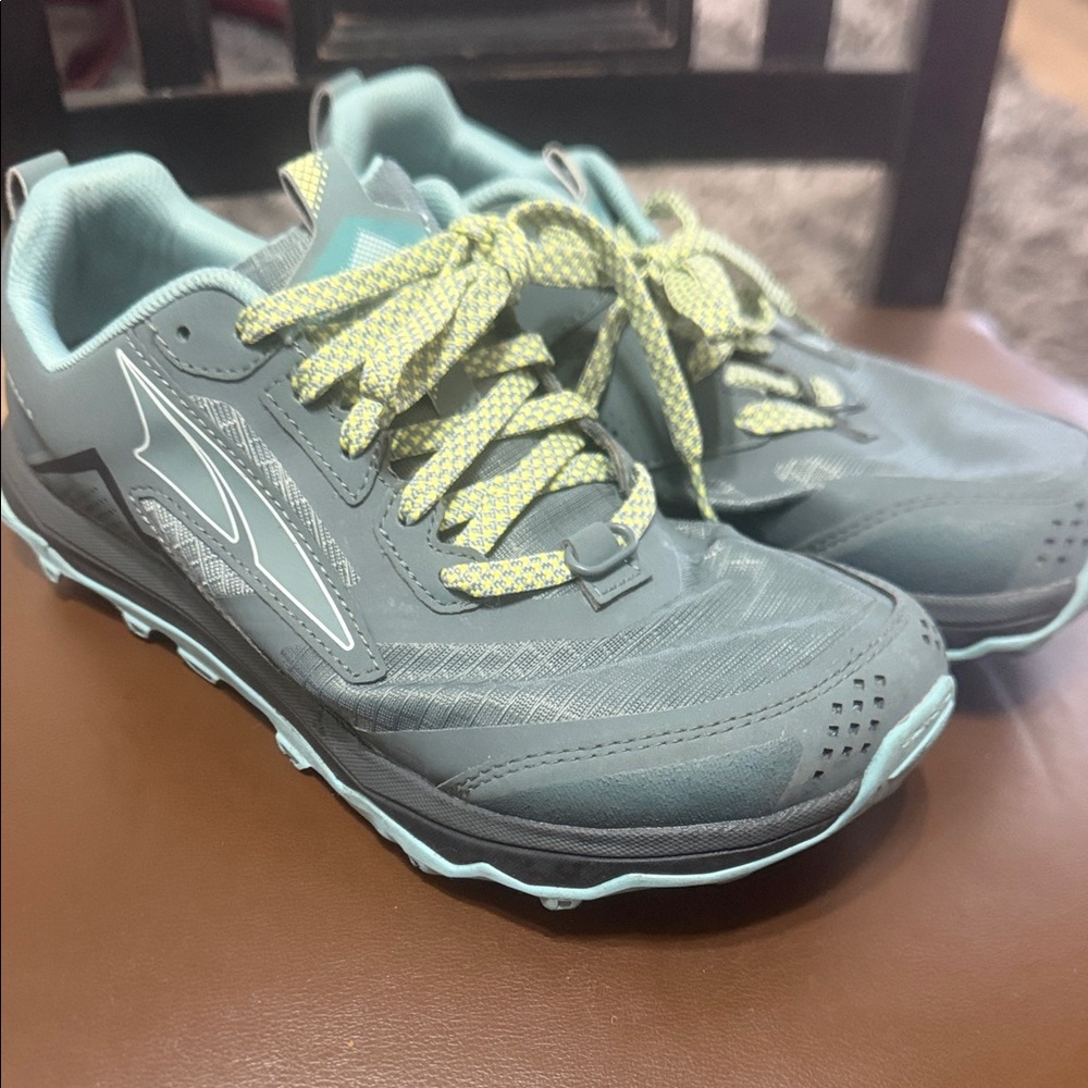 Altra Women's Gray and Mint Athletic Shoes